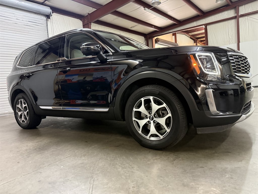 2020 Kia Telluride - $17,600