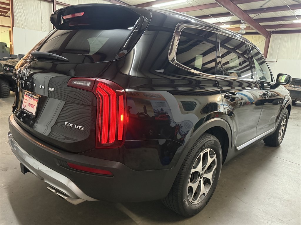2020 Kia Telluride - $17,600
