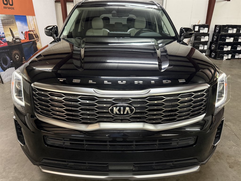 2020 Kia Telluride - $17,600