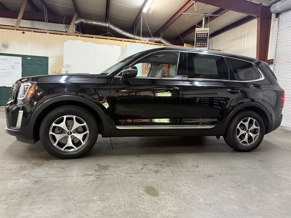 2020 Kia Telluride - $17,600