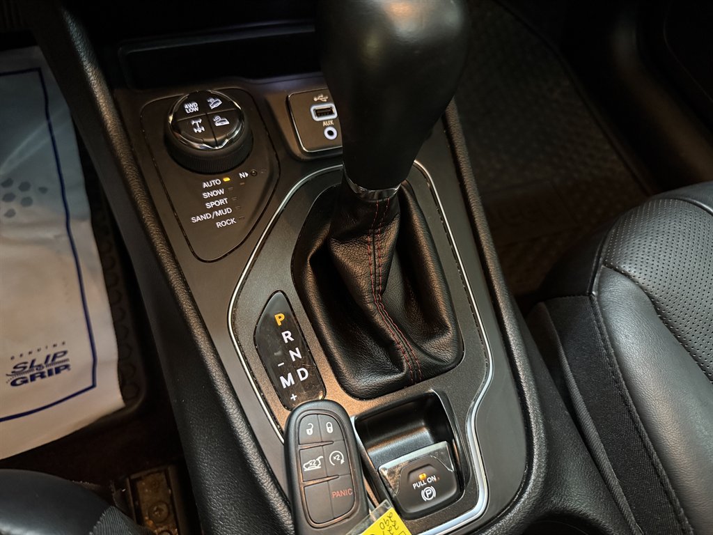 2019 Jeep Cherokee - $17,950