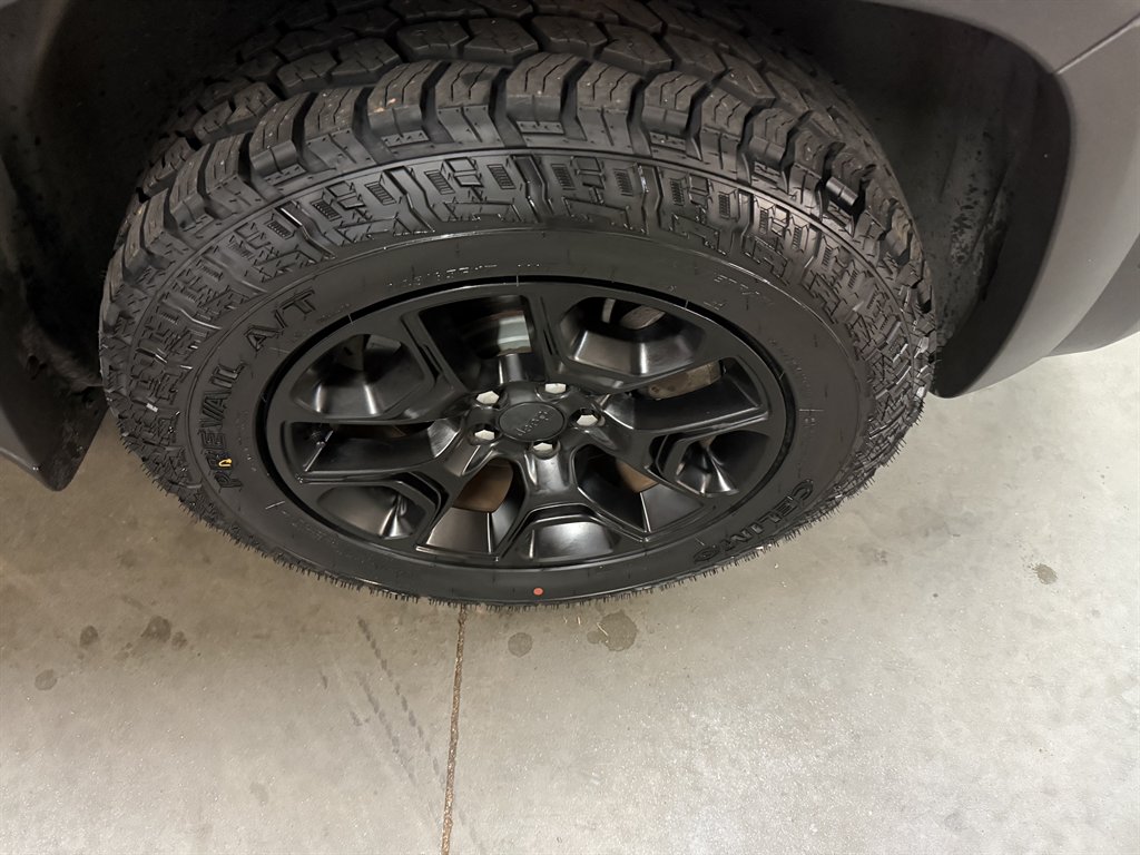 2019 Jeep Cherokee - $17,950