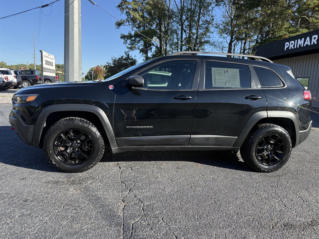 2019 Jeep Cherokee - $17,950