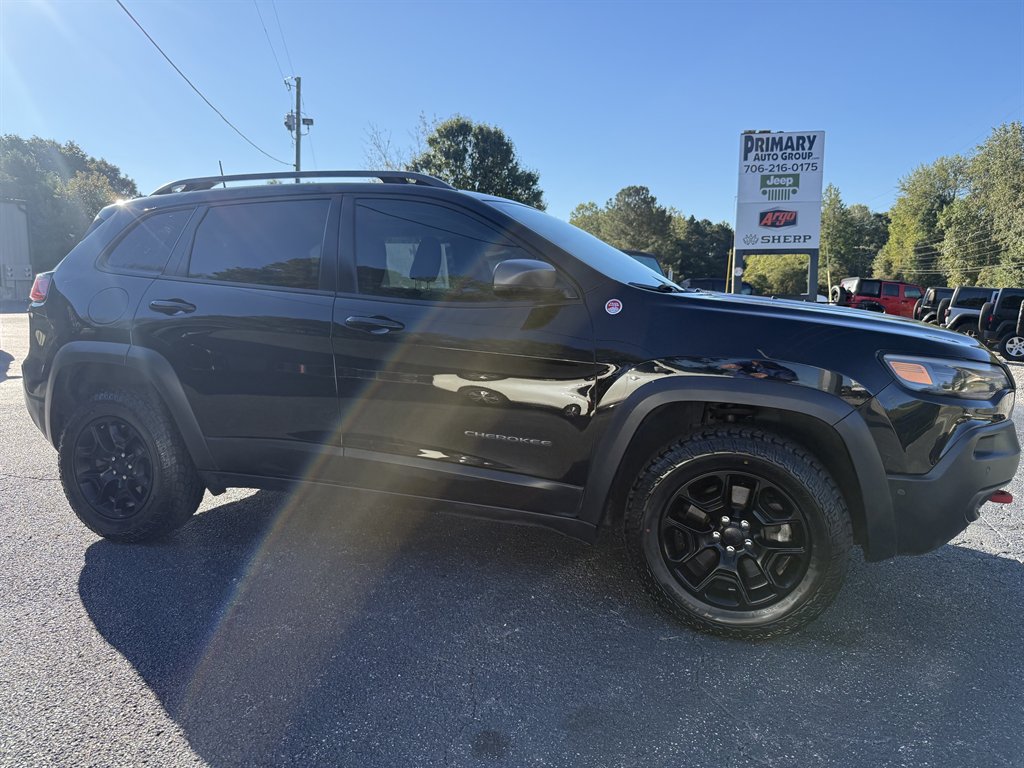 2019 Jeep Cherokee - $17,950