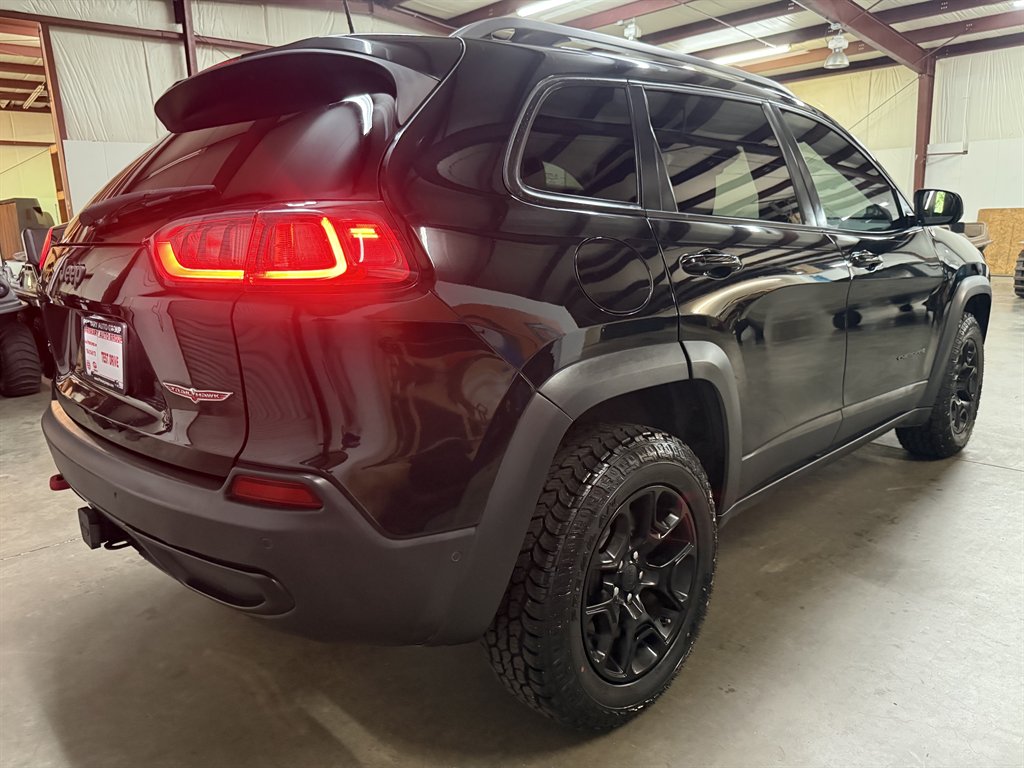 2019 Jeep Cherokee - $17,950