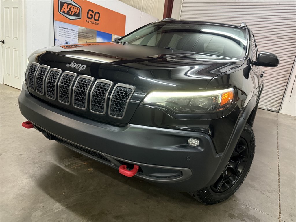2019 Jeep Cherokee - $17,950