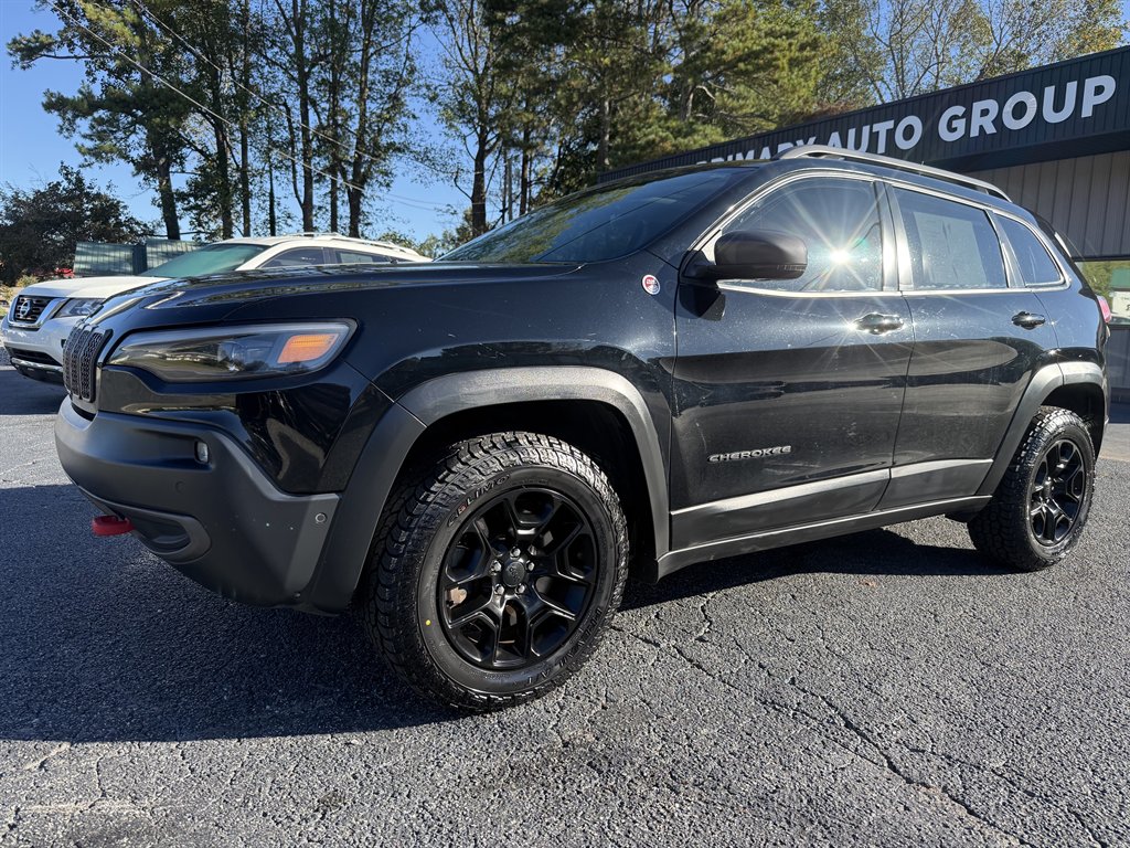 2019 Jeep Cherokee - $17,950