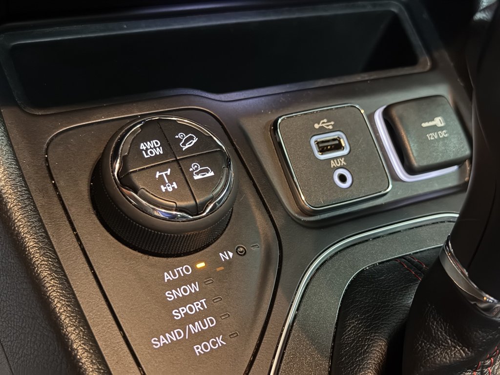 2019 Jeep Cherokee - $17,950
