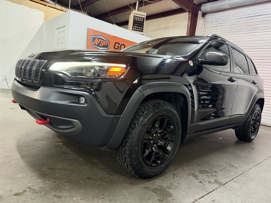 2019 Jeep Cherokee - $17,950
