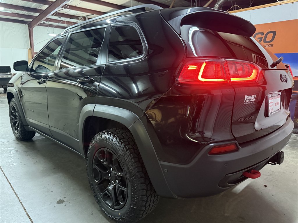 2019 Jeep Cherokee - $17,950