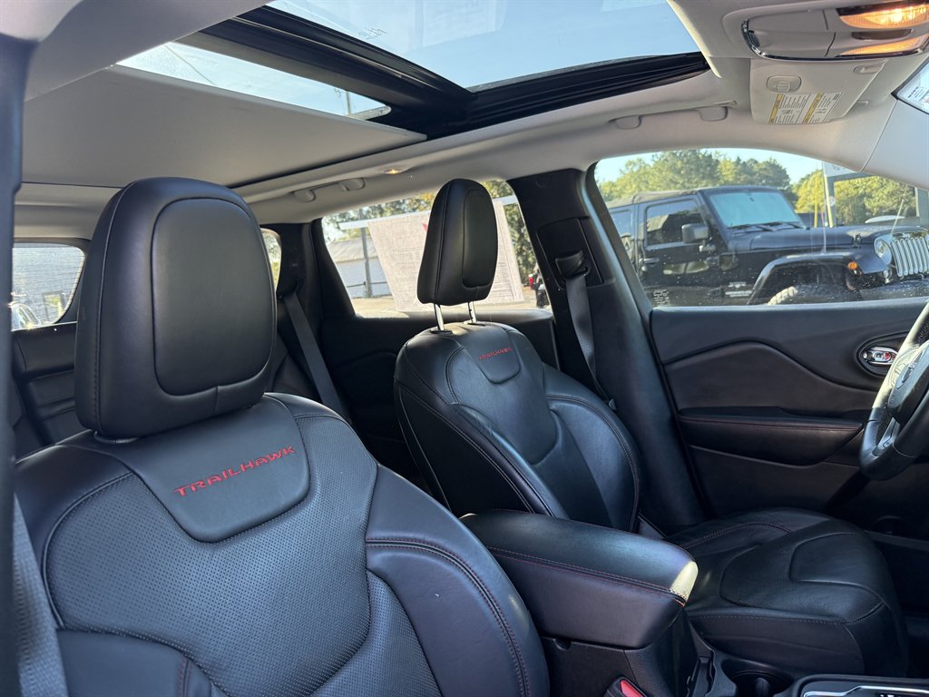 2019 Jeep Cherokee - $17,950