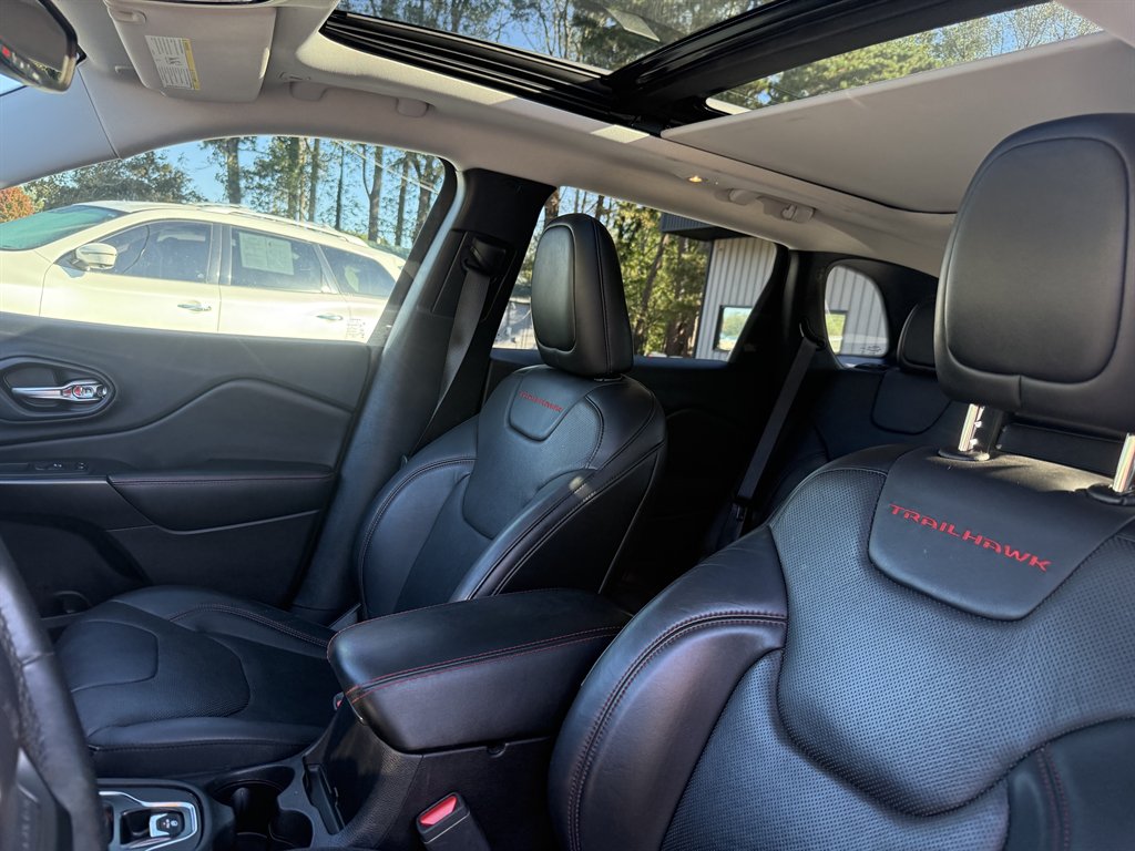 2019 Jeep Cherokee - $17,950