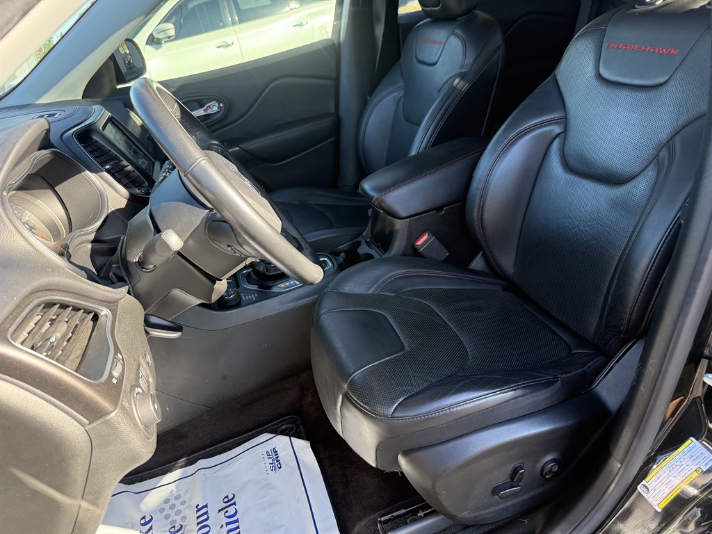 2019 Jeep Cherokee - $17,950