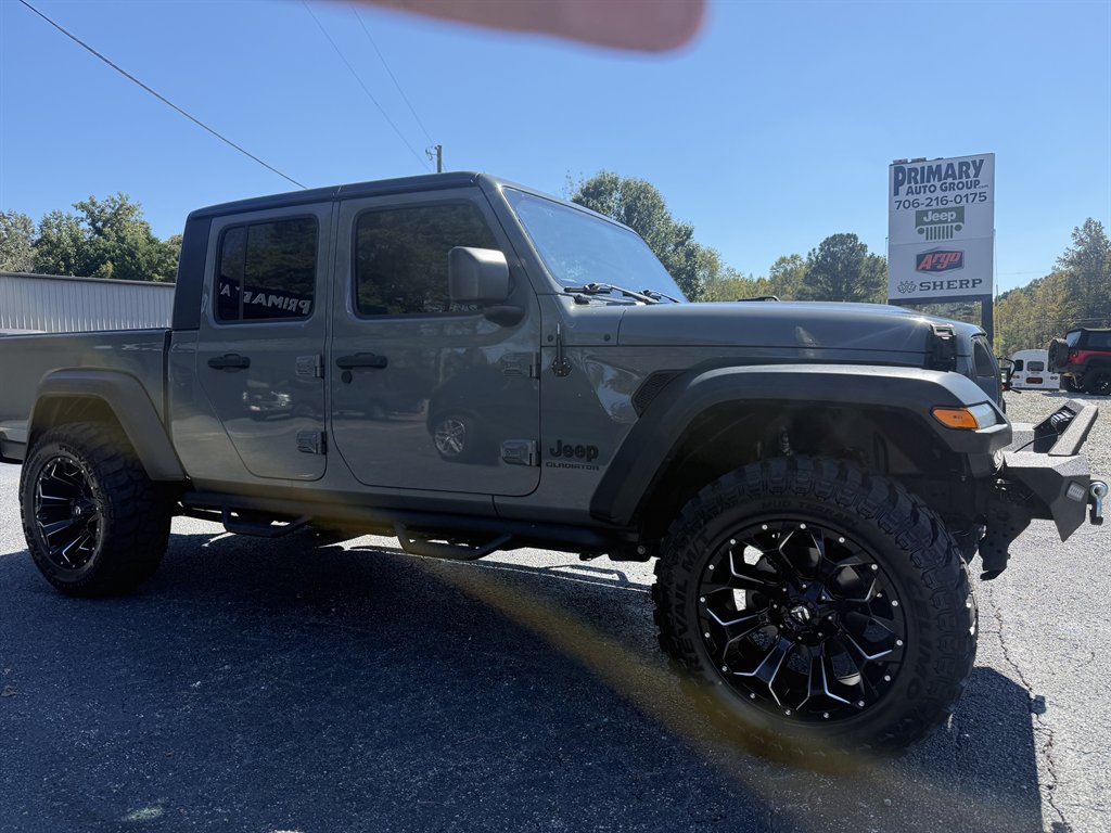 2020 Jeep Gladiator - $25,950