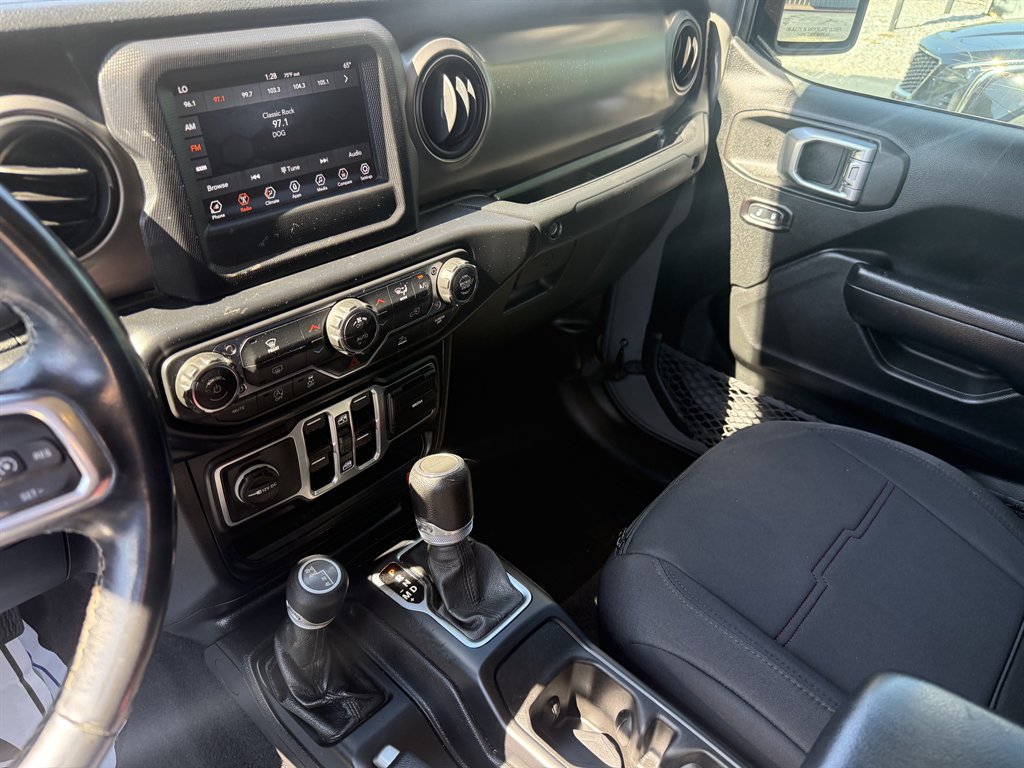2020 Jeep Gladiator - $25,950