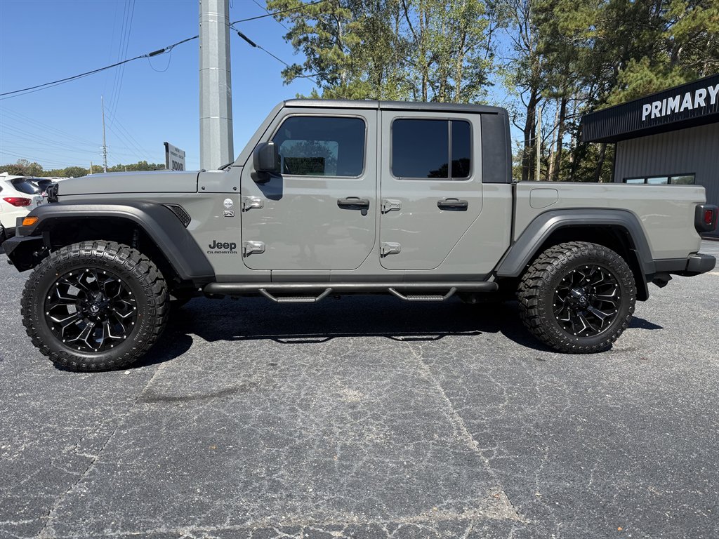 2020 Jeep Gladiator - $25,950