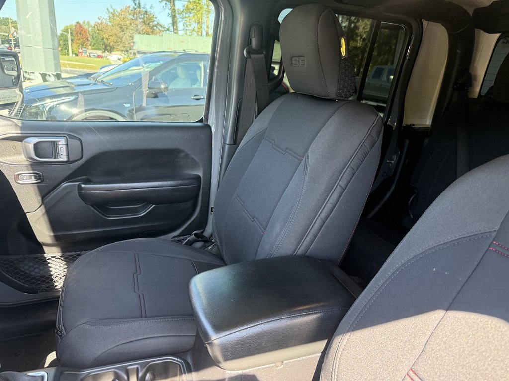 2020 Jeep Gladiator - $25,950
