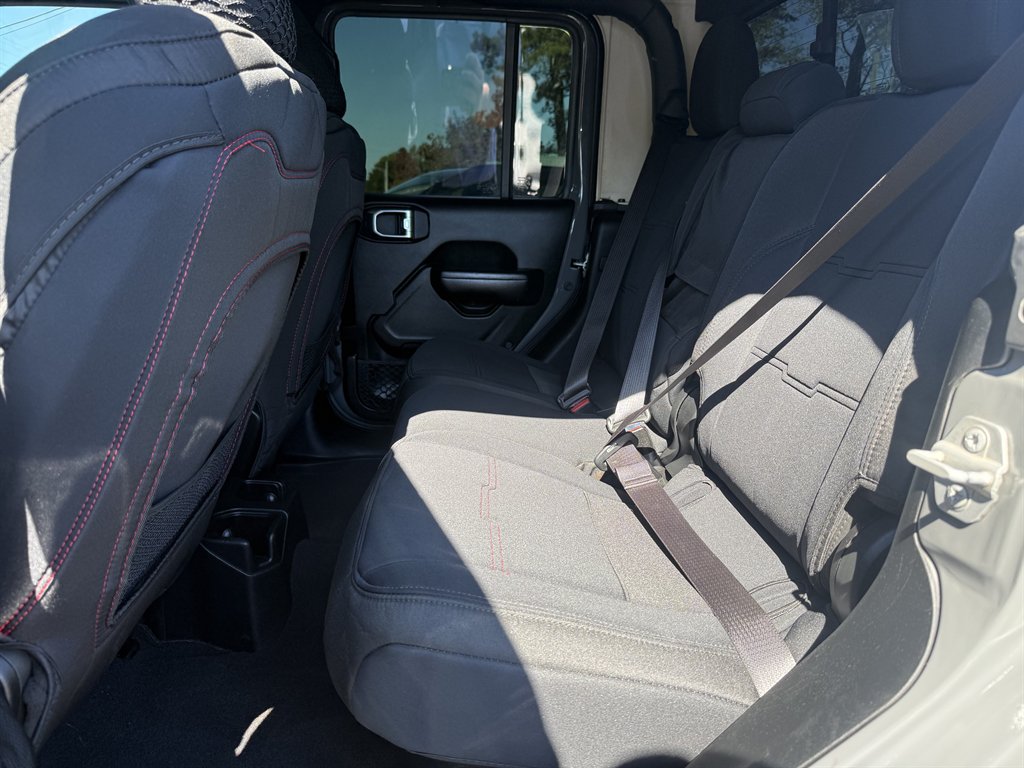 2020 Jeep Gladiator - $25,950