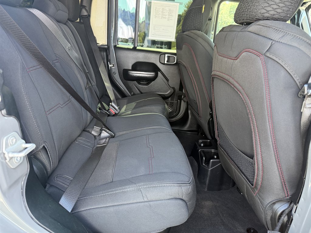 2020 Jeep Gladiator - $25,950