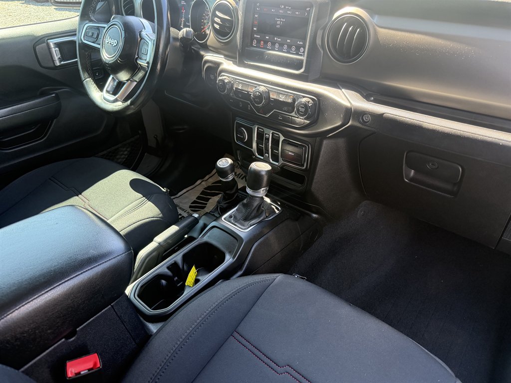 2020 Jeep Gladiator - $25,950