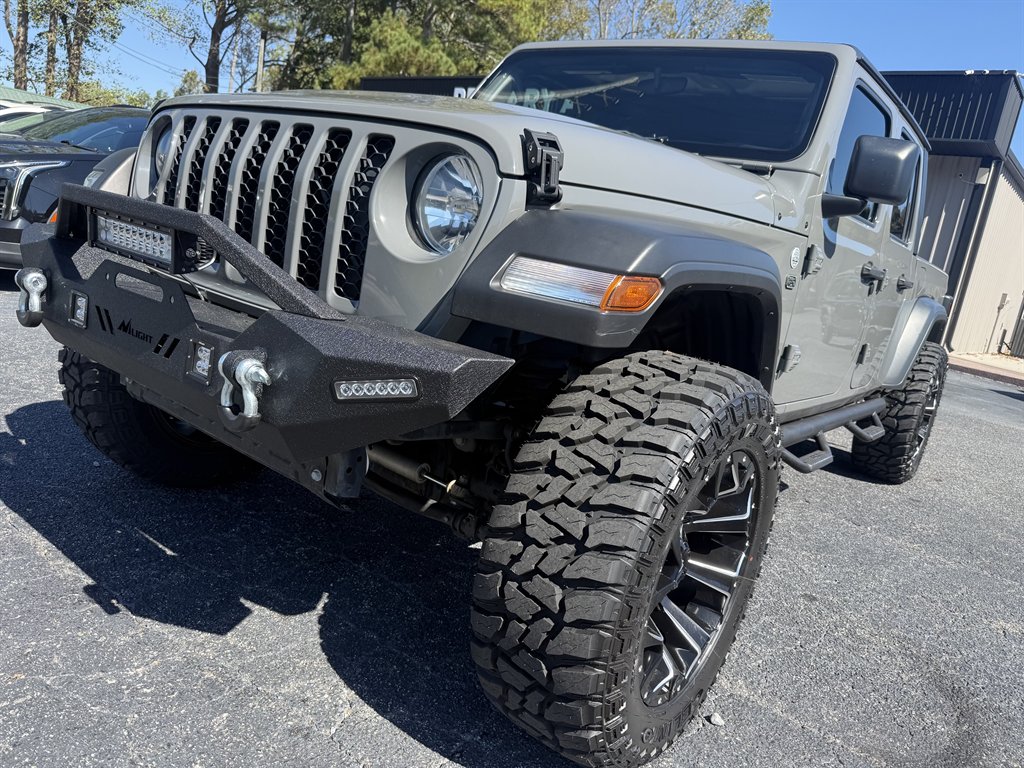 2020 Jeep Gladiator - $25,950