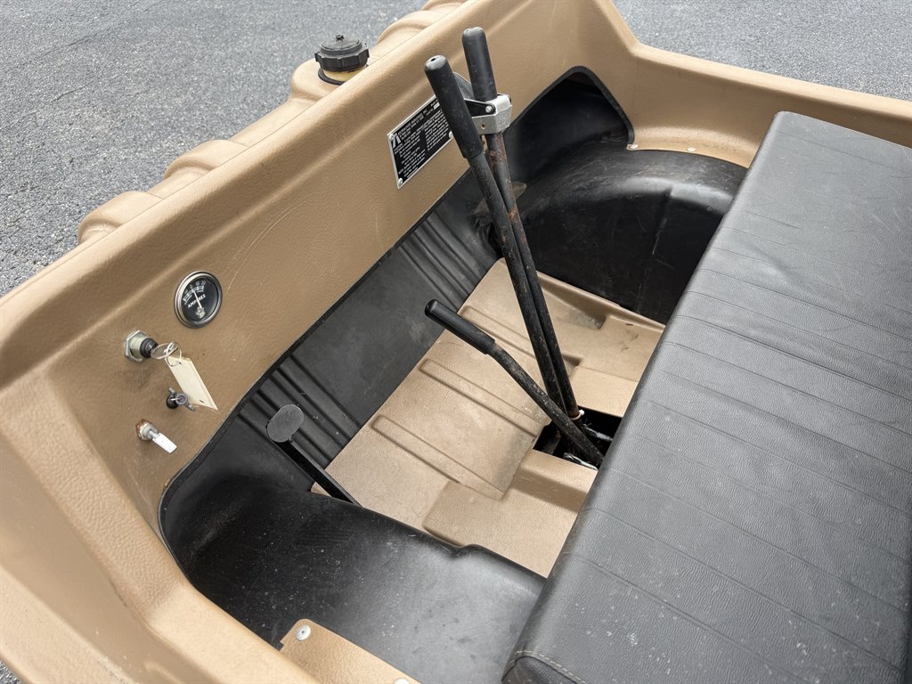 1995 MAX AMPHIBIOUS IV 6X6 - $4,700