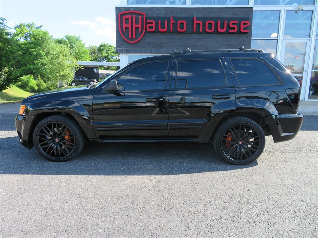 2010 Jeep Grand Cherokee SRT8 photo
