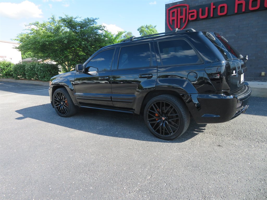 2010 Jeep Grand Cherokee SRT8 photo
