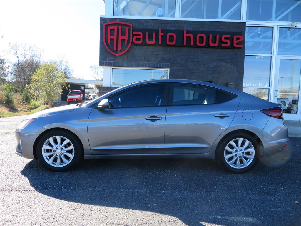 2019 Hyundai Elantra