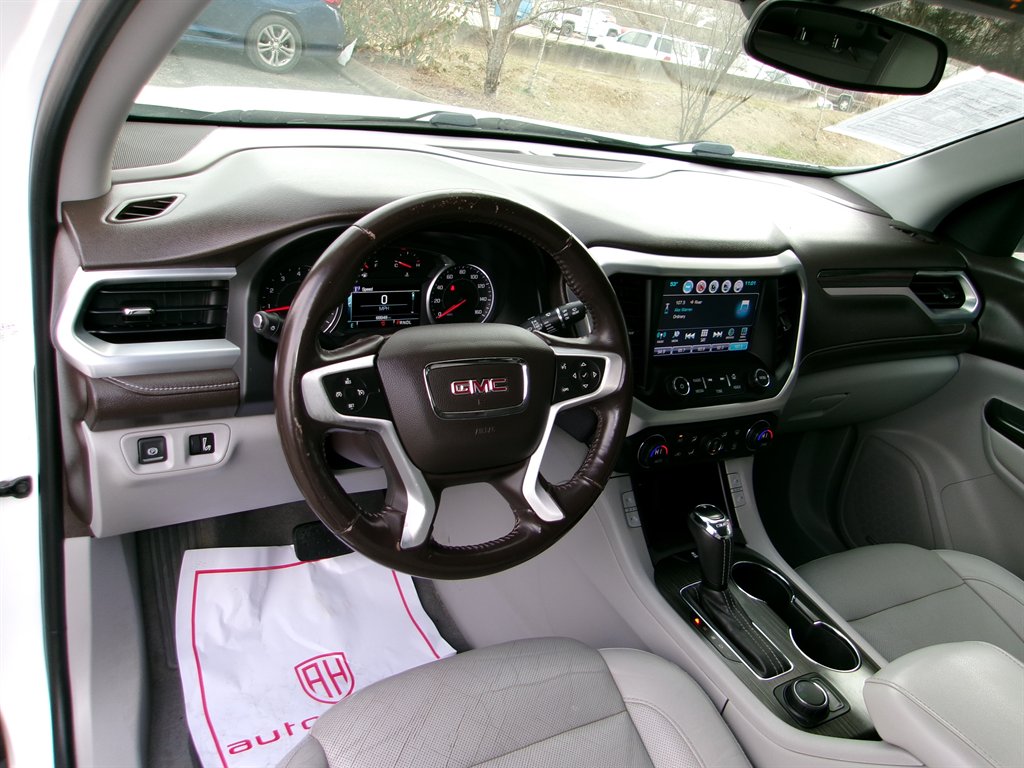 2018 GMC Acadia