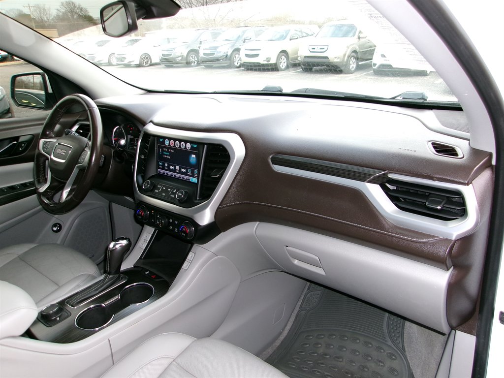 2018 GMC Acadia