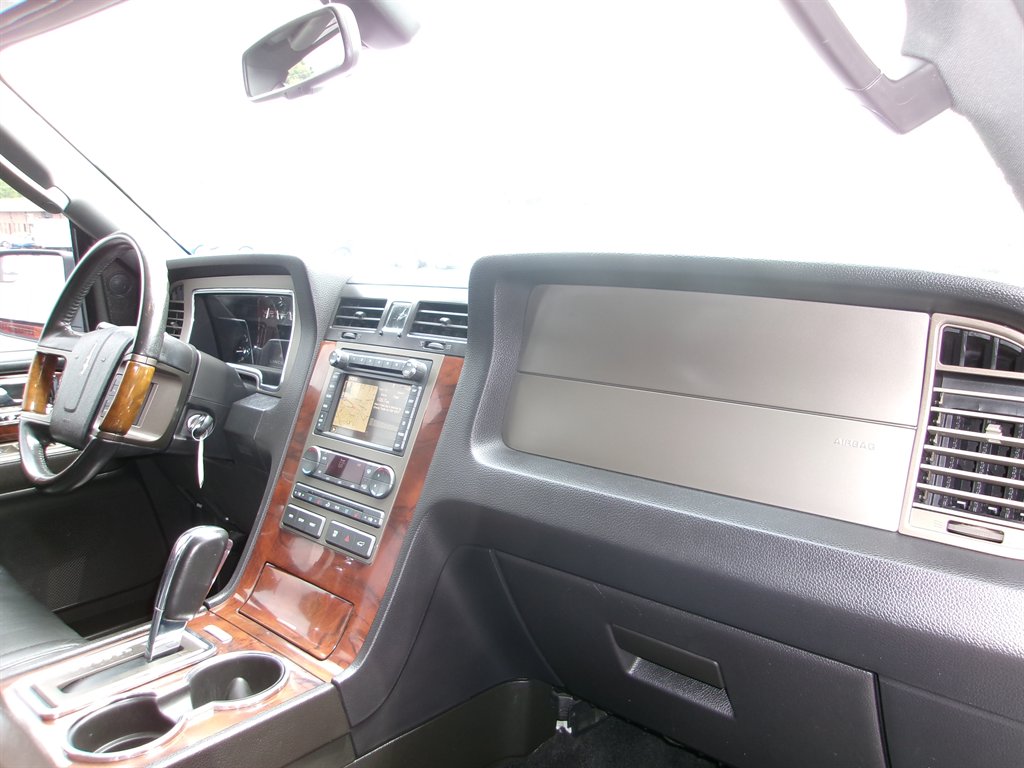 2012 Lincoln Navigator