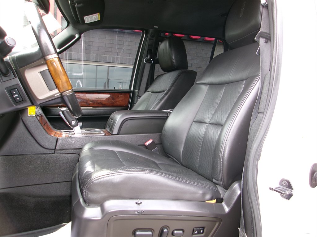 2012 Lincoln Navigator