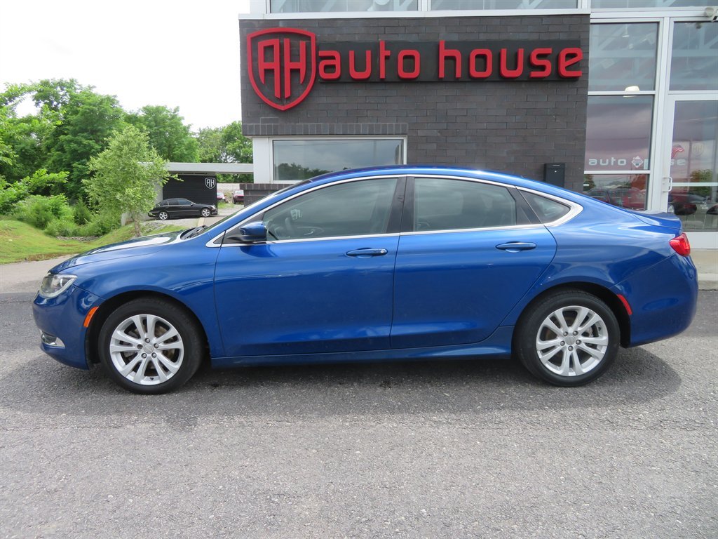 2016 Chrysler 200