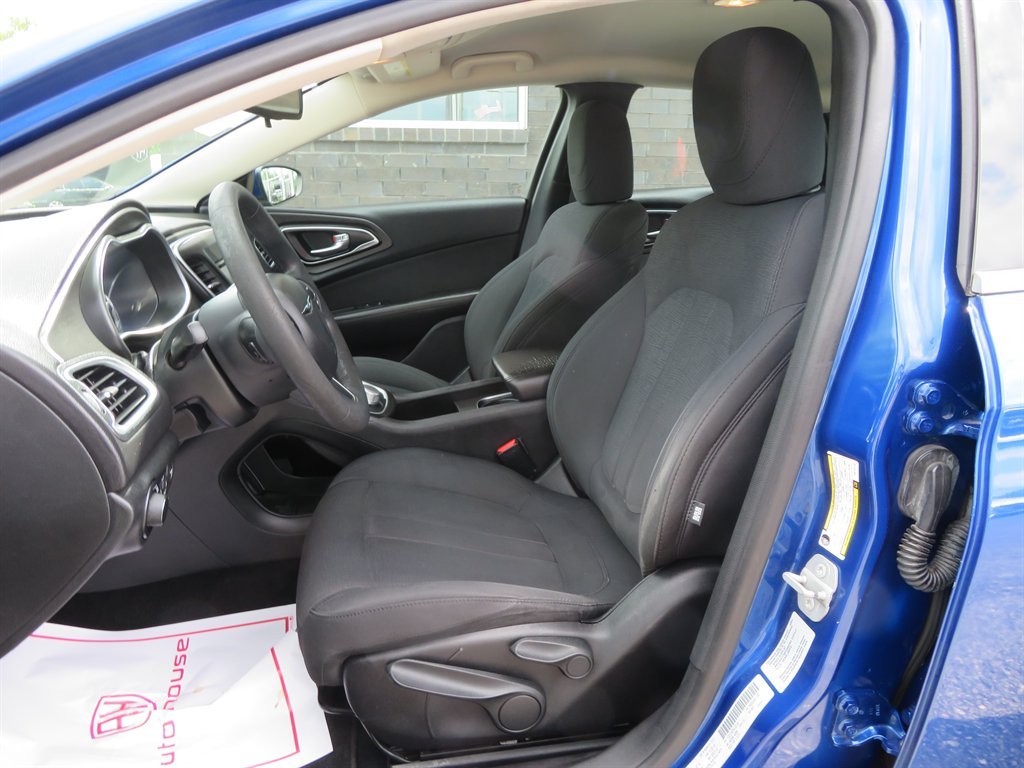 2016 Chrysler 200