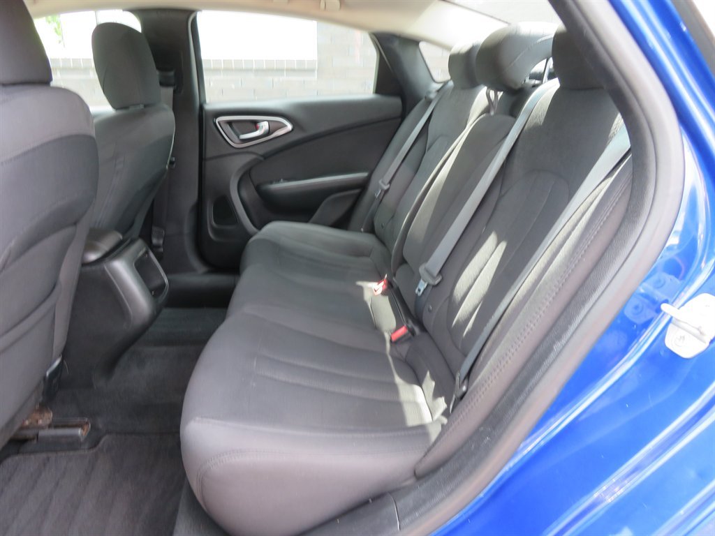 2016 Chrysler 200