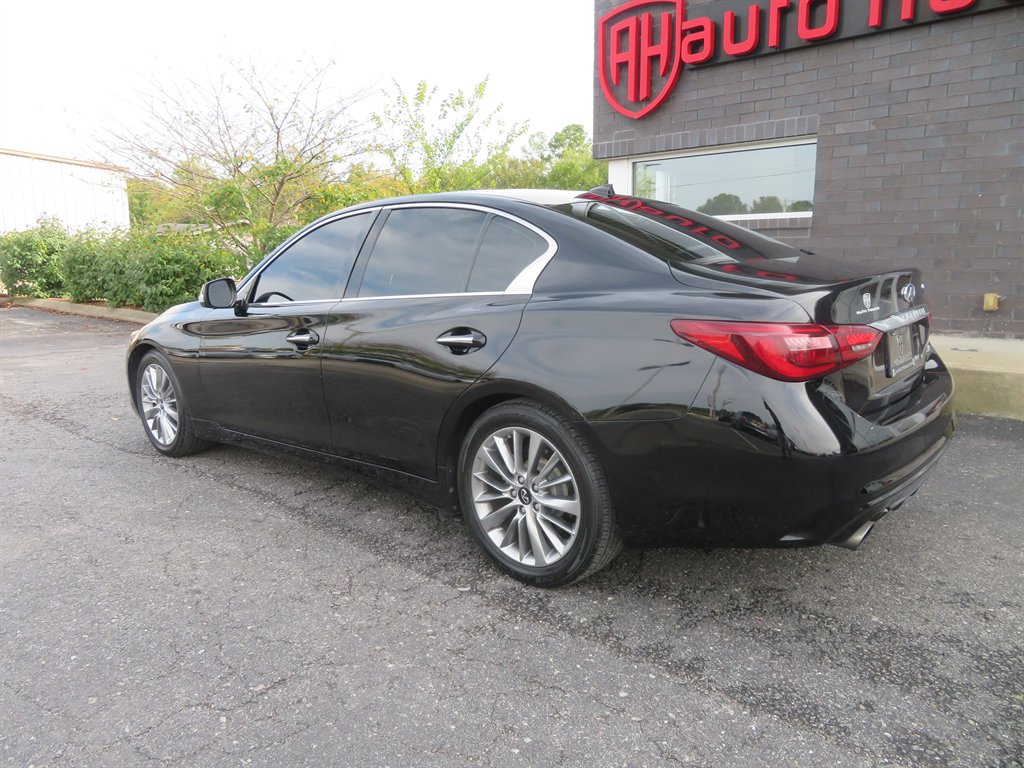 2019 INFINITI Q50