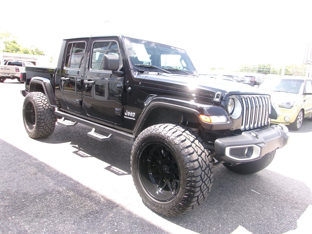 2023 Jeep Gladiator