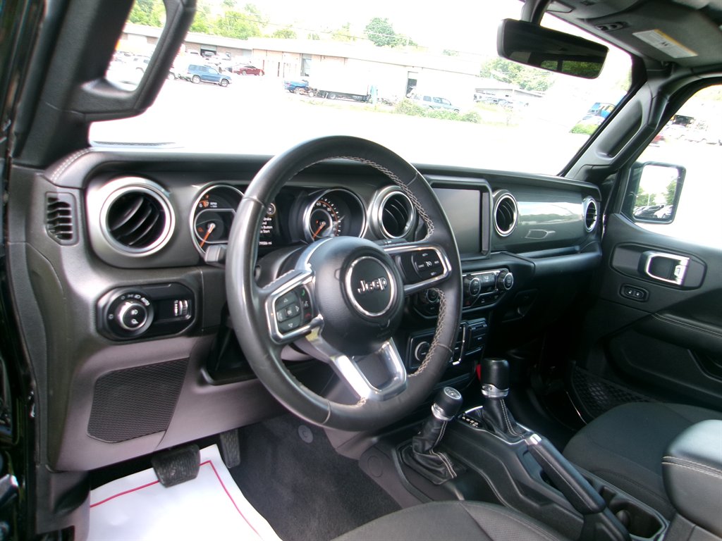 2023 Jeep Gladiator