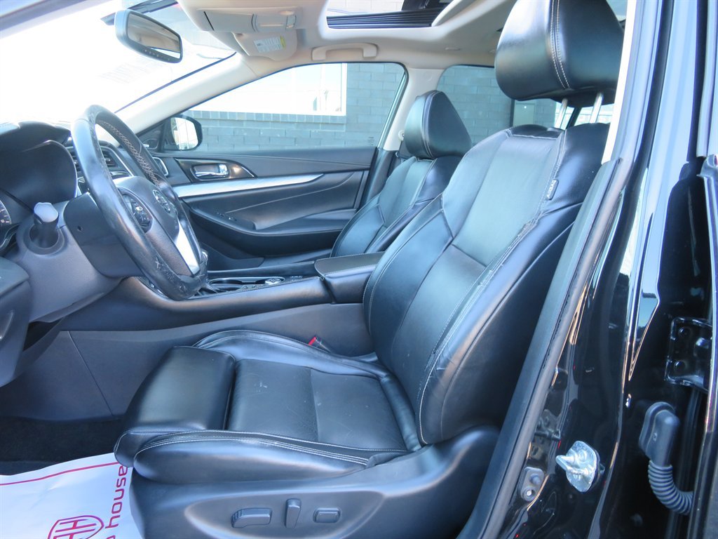 2017 Nissan Maxima