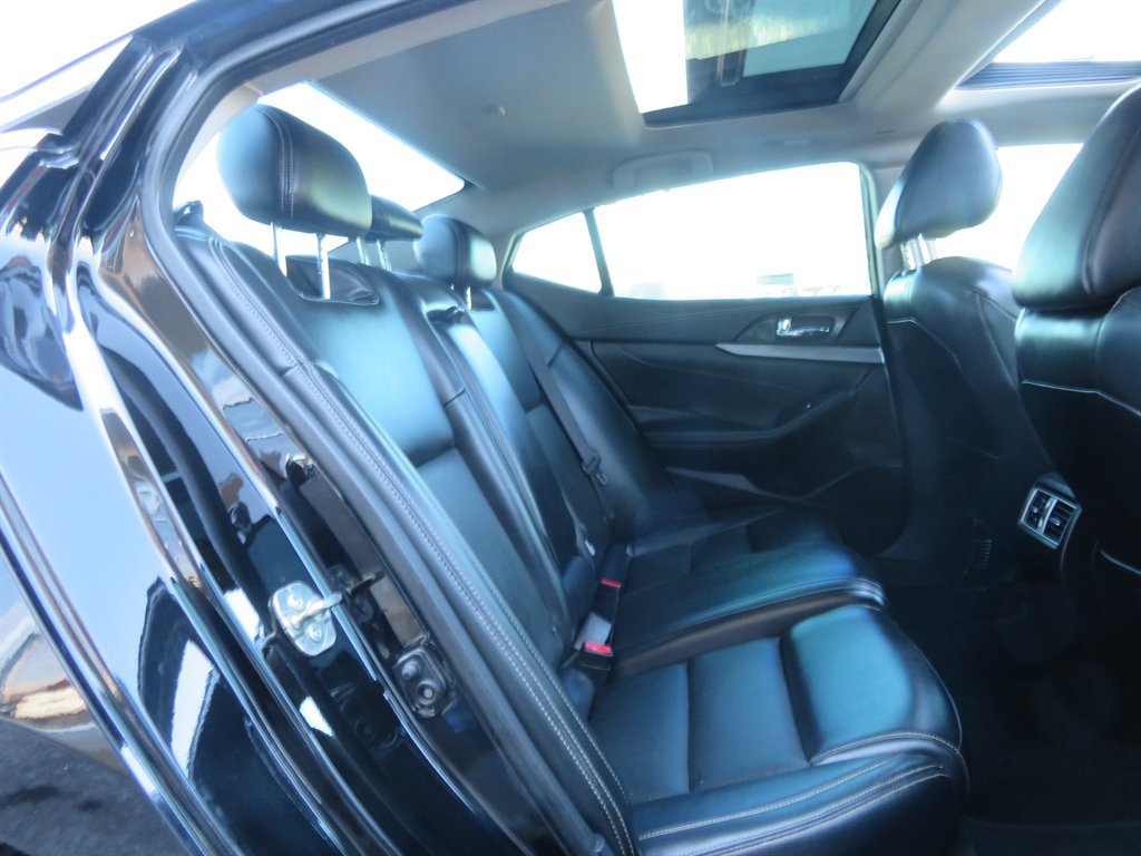 2017 Nissan Maxima