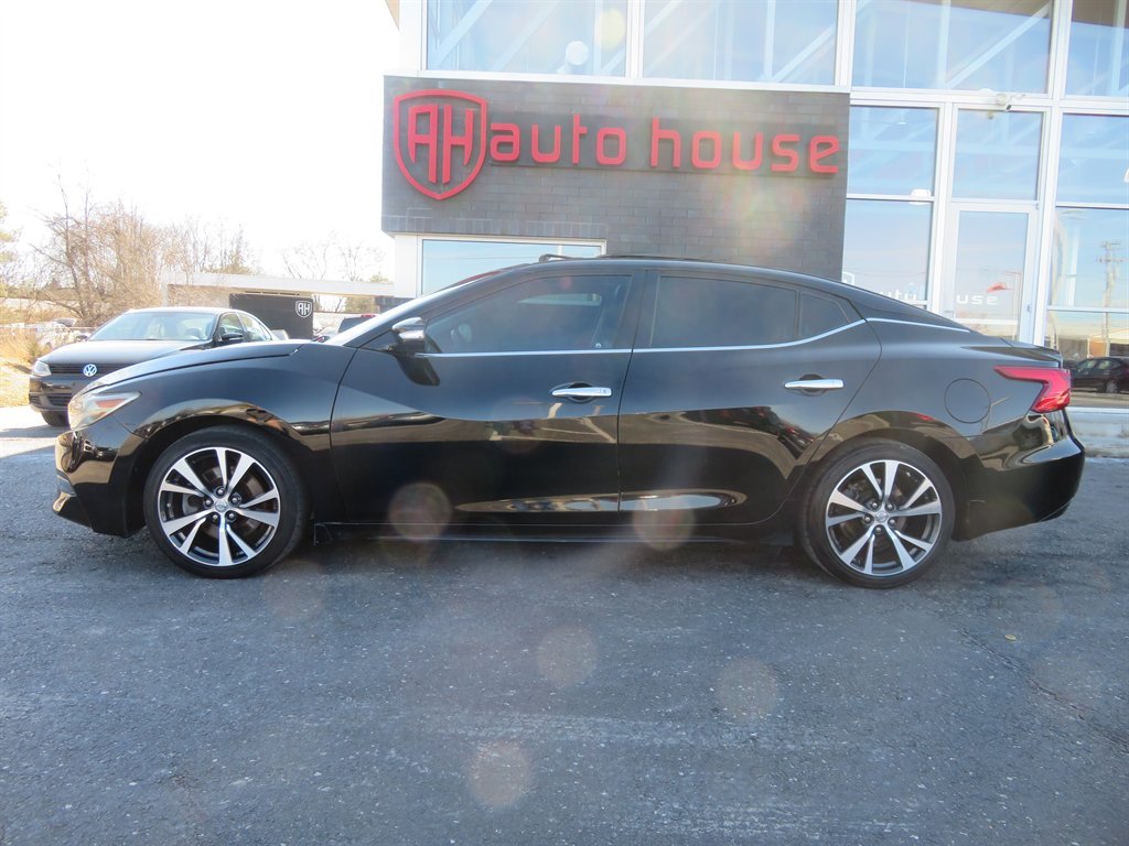 2017 Nissan Maxima
