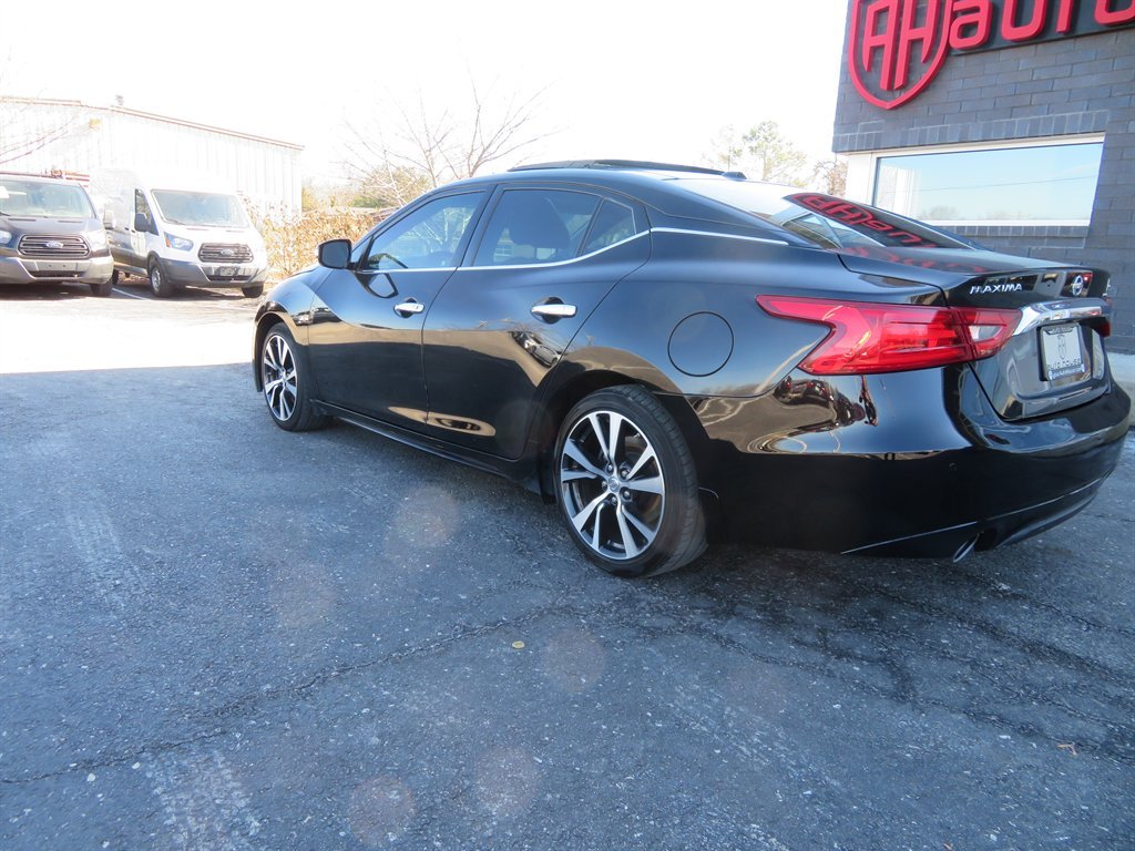 2017 Nissan Maxima