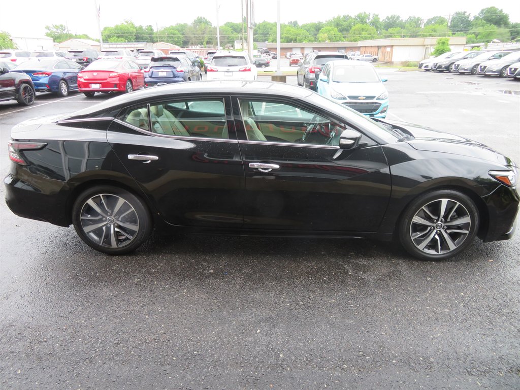 2020 Nissan Maxima