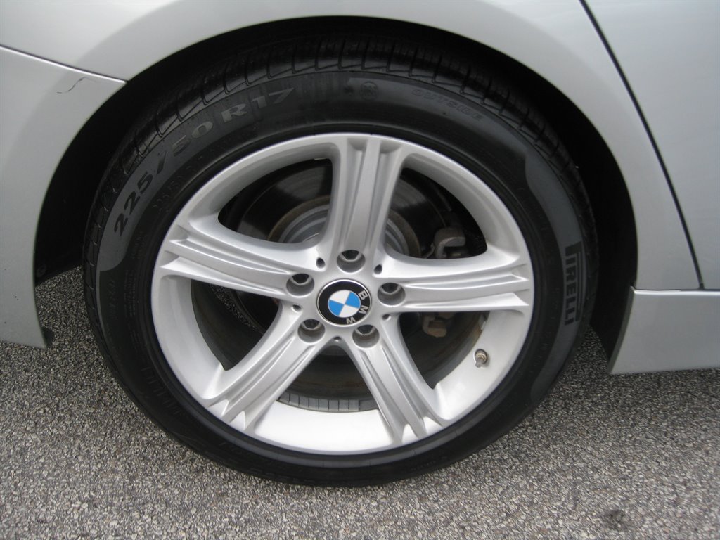 2014 BMW 328i Sedan - $12,950