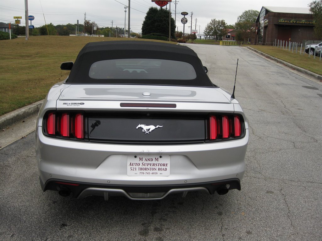 2017 Ford Mustang ECO Premium photo