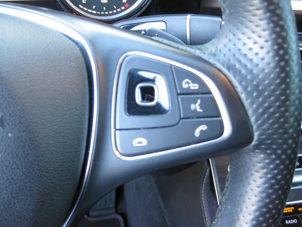 2018 Mercedes-Benz E-Class E300 photo