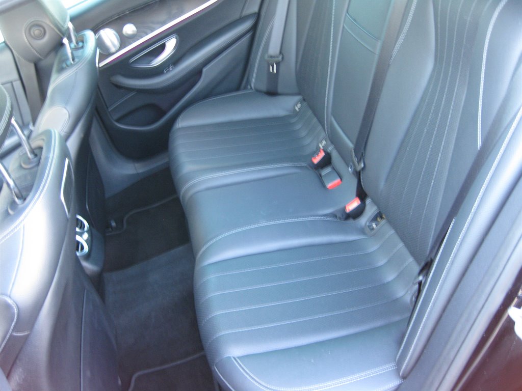2018 Mercedes-Benz E-Class E300 photo