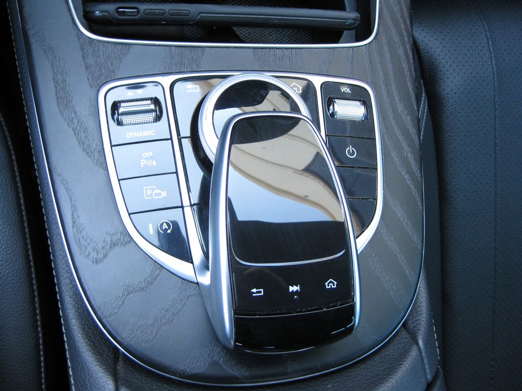2018 Mercedes-Benz E-Class E300 photo