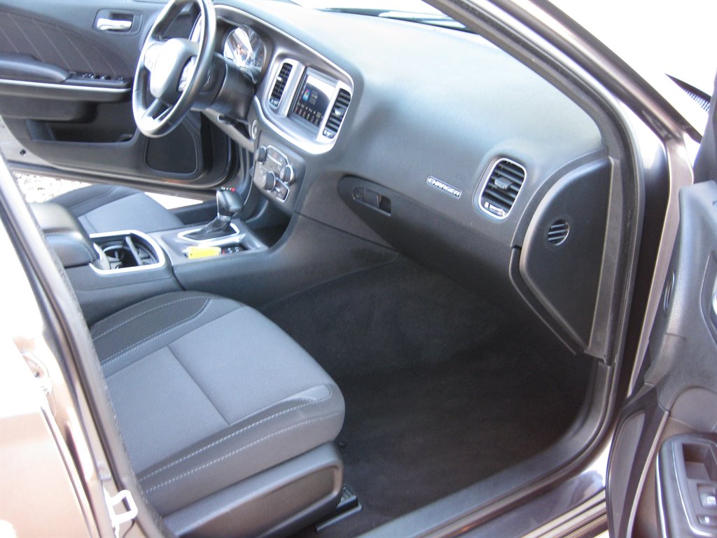 2022 Dodge Charger SXT photo
